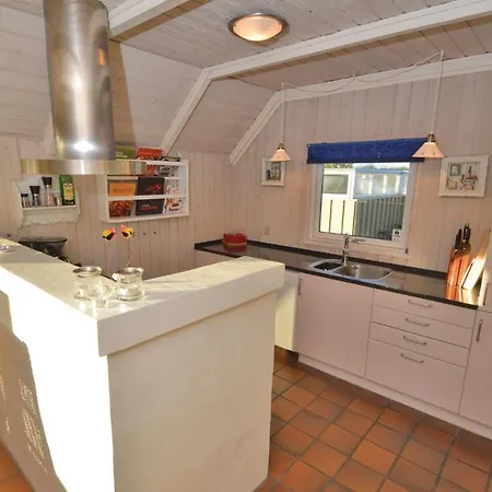 Three Bedroom Holiday In Blavand Semesterbostad *