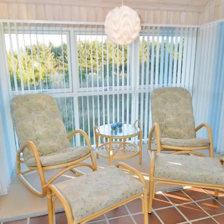 Semesterbostad Three Bedroom Holiday In Blavand *