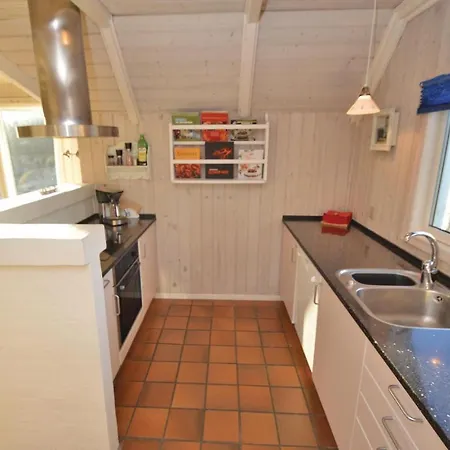 Three Bedroom Holiday In Blavand Feriehus Varde